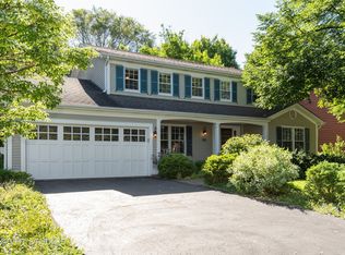 106 Green Valley Dr, Naperville, IL 60540