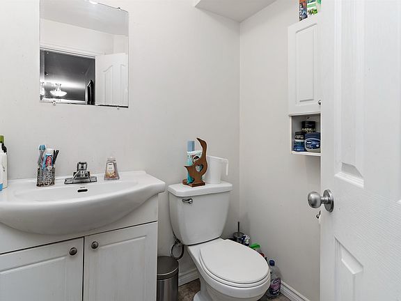 5th image of 20404 60th Ave NW