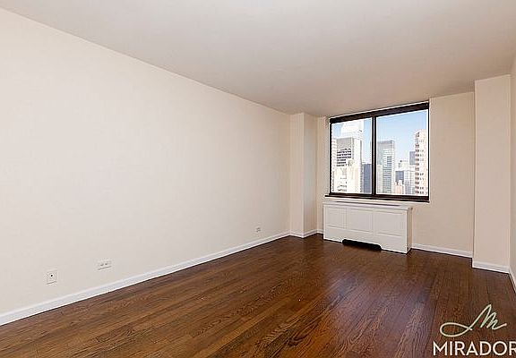 4th image of 245 E 44th St APT 3A