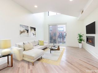 944 W Grace St, Chicago, IL 60613