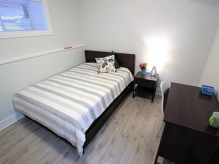73 Blackburn Ave #73-1A — Photo 10