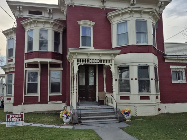 128 Market St APT 5, Saugerties, NY 12477