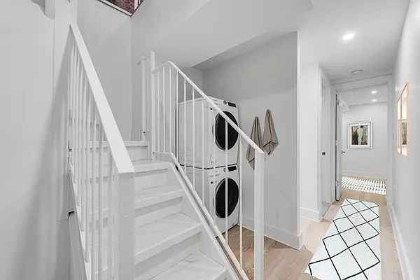 Rented by Vector New York, LLC | media 31