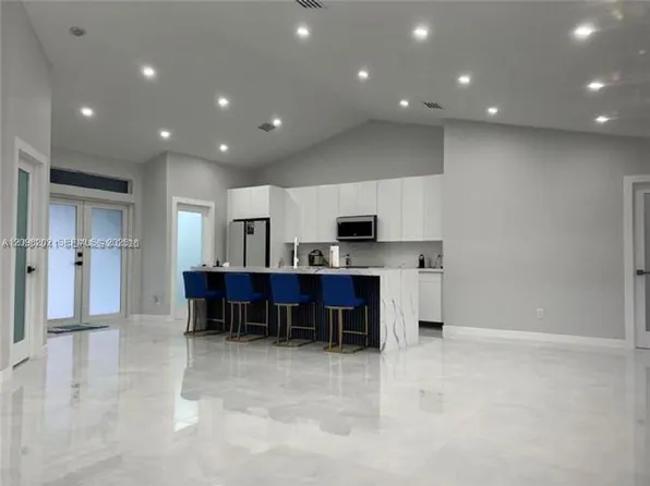 2214 NW 1st Ter, Cape Coral, FL 33993