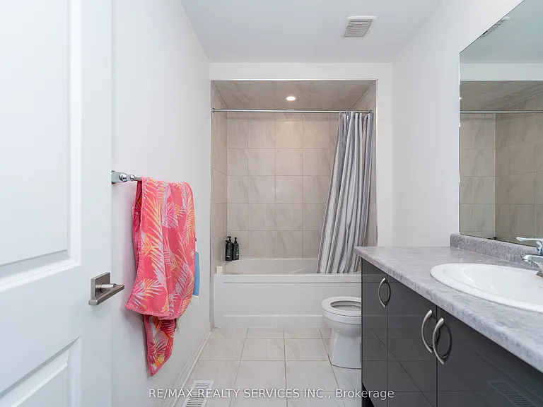 3700 Quayside Dr — Photo 39
