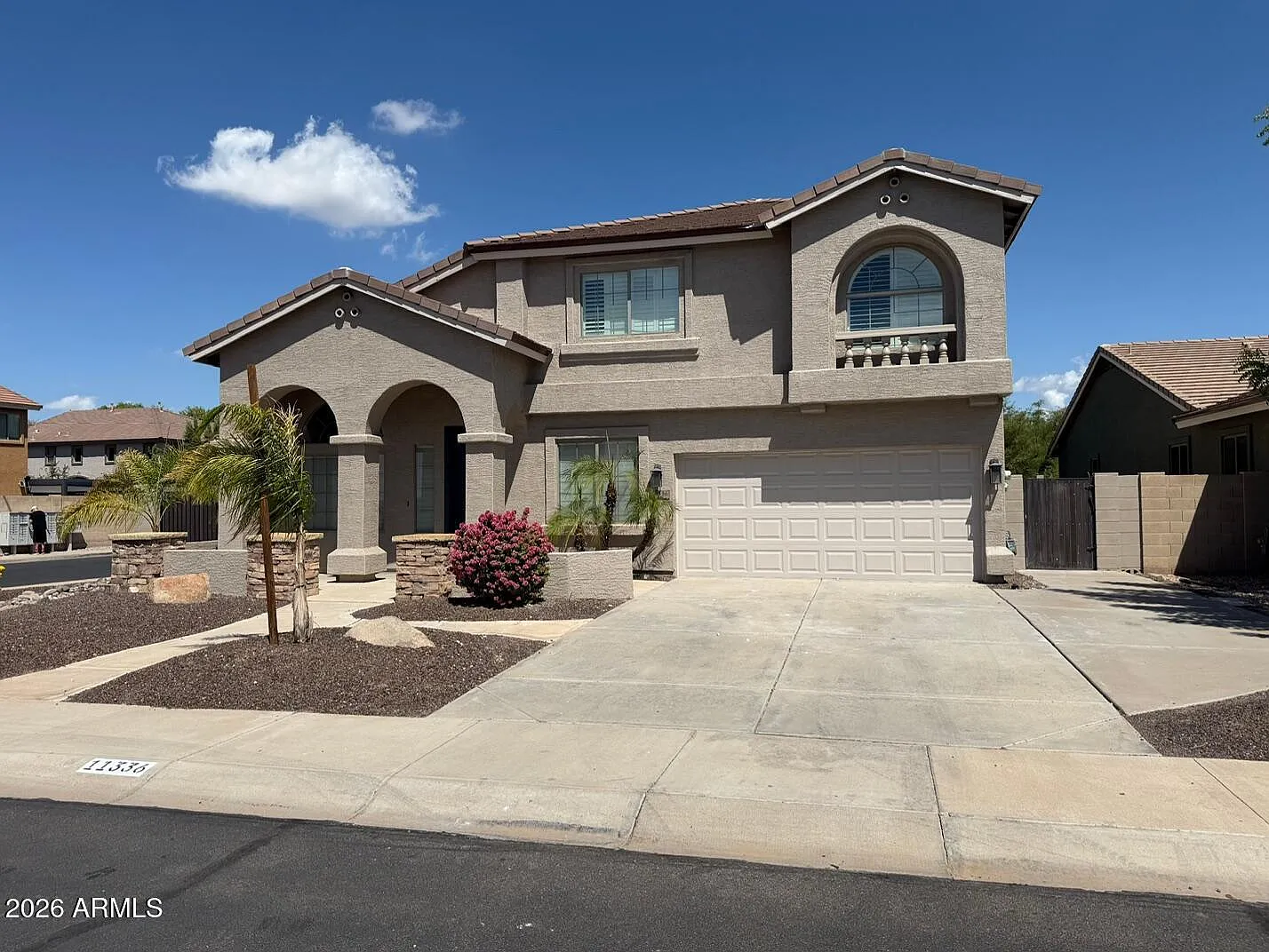 5 bed, 2.5 bath, 2747 sqft, $3,495 — Photo 1