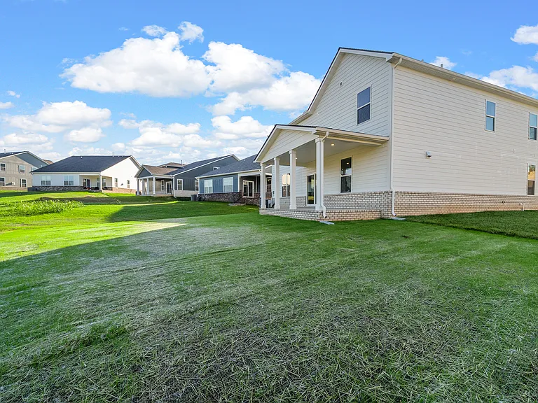 887 Bur Oak Ct — Photo 35