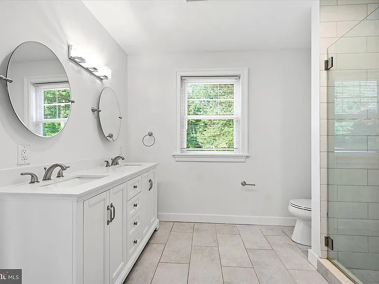 17 Lizbeth Ln — Photo 23