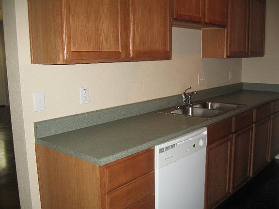 5th image of 7710 Downe Dr