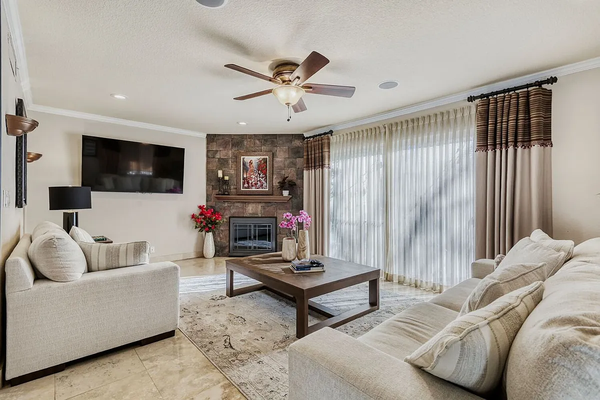 Building Photo - 3151 Bel Air Dr