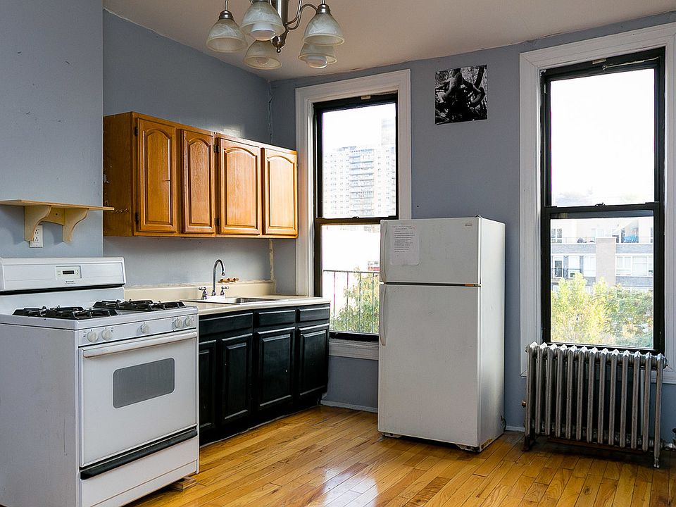 1st image of 72 Scholes St APT 4L