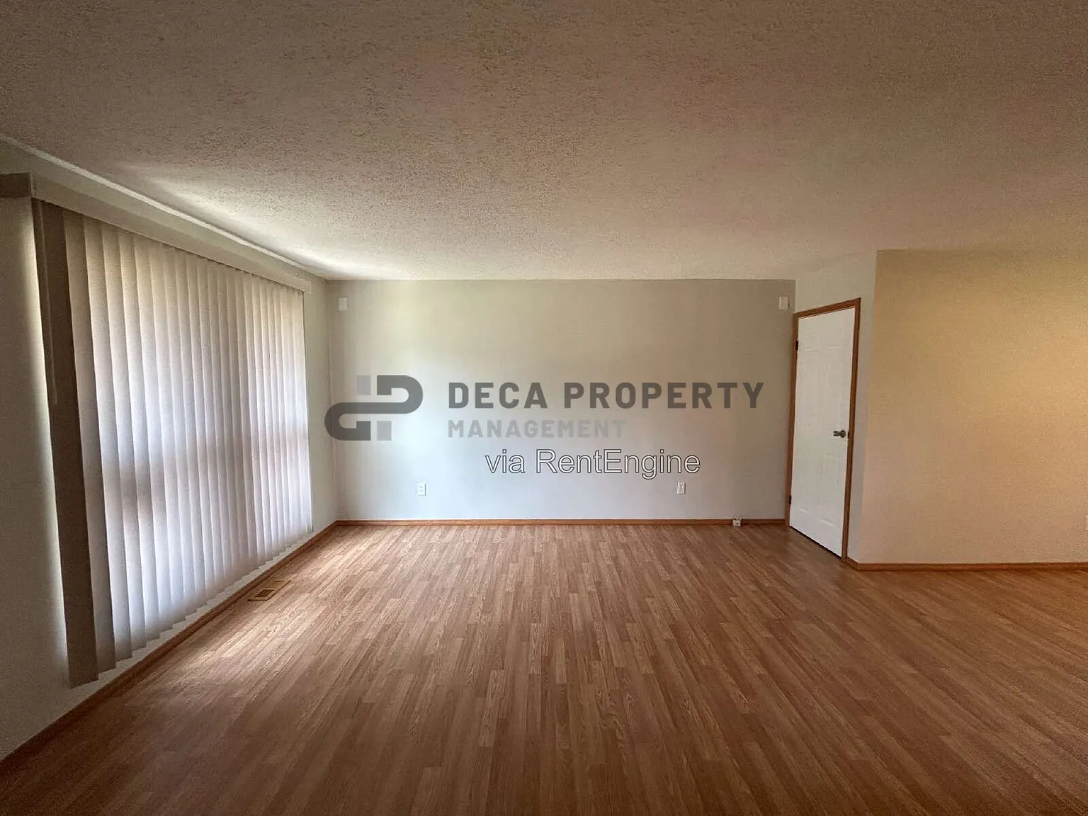 3 bed, 2.0 bath, 1189 sqft, $1,645 — Photo 2
