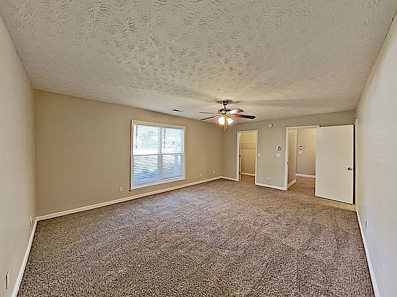 5th image of 2685 Trotters Walk Trl