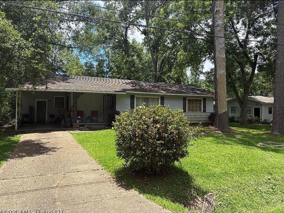 1st image of 139 Iris Ave