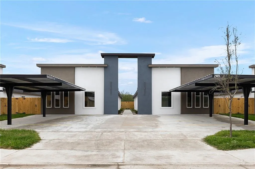 3 bed, 2.0 bath, 1106 sqft, $1,350 — Photo 1