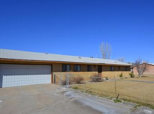 1675 Murray Loop, Bosque Farms, NM 87068