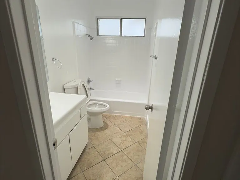 12634 Kalnor Ave — Photo 9