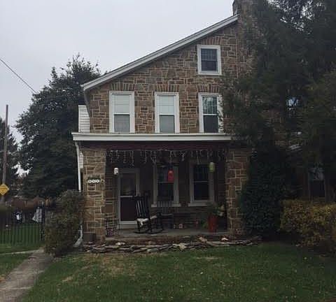 2nd image of 811 W 23rd St