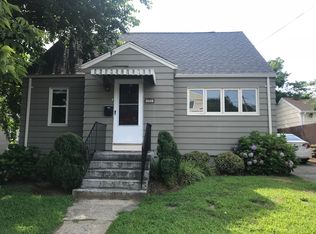 395 Harlem Ave, Bridgeport, CT 06606