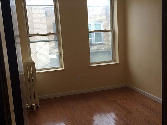 3rd image of 7415 16th Ave #2R