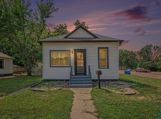 119 N Pleasant St, Canton, SD 57013