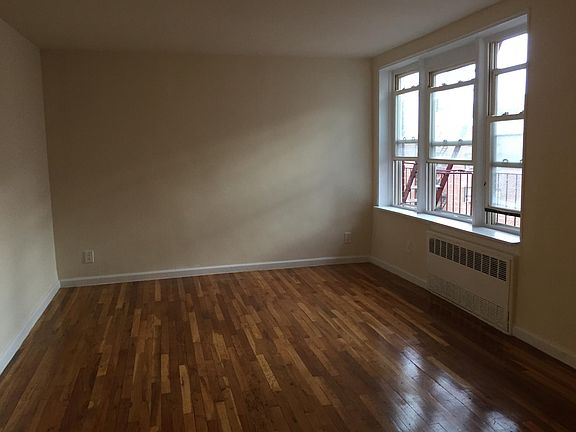 4th image of 14202 84th Dr APT 6P