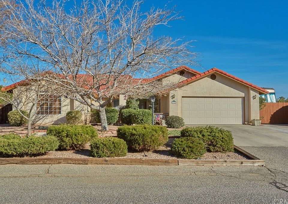 1st image of 17566 El Cajon Dr