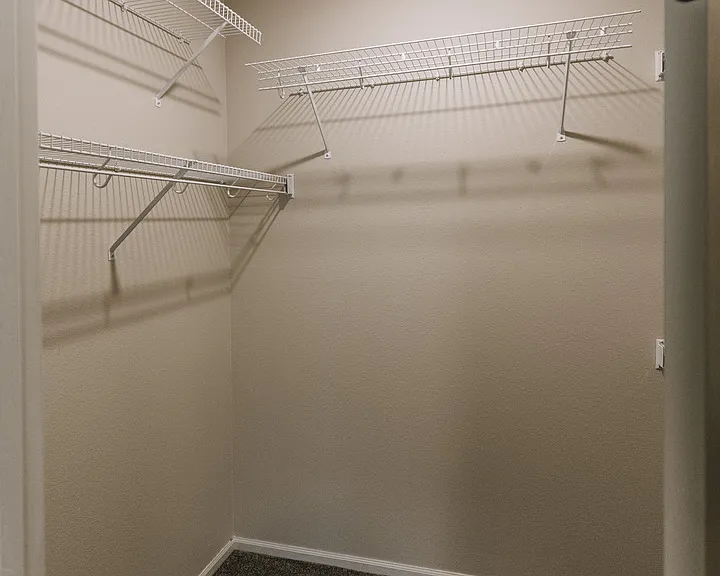 Lakewood Crossing Apartments — Photo 83