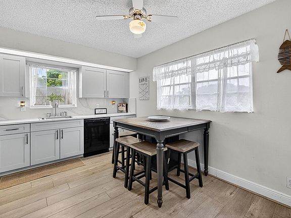 4th image of 1603 Abaco Drive #M4