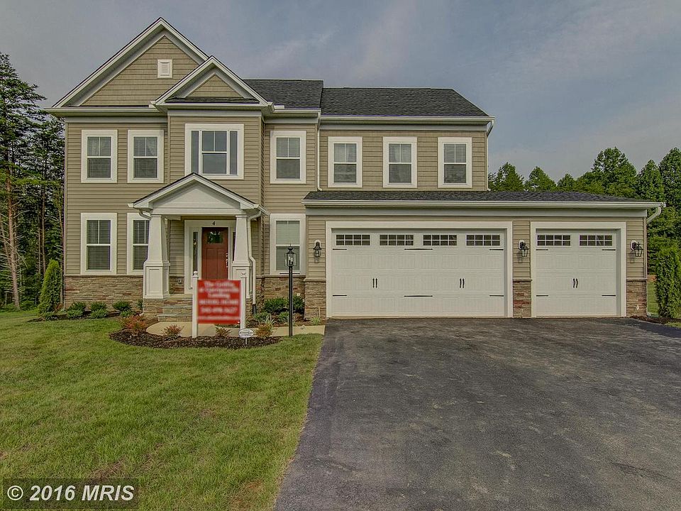 1st image of 4 Cottage Oak Dr
