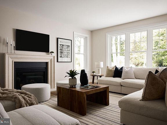 4th image of 1411 Cedar Hill Rd