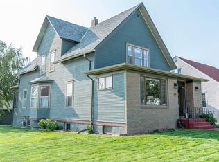 803 1st Ave E, Williston, ND 58801