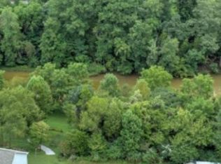 2060 Falling Leaf Dr, Kingsport, TN 37664