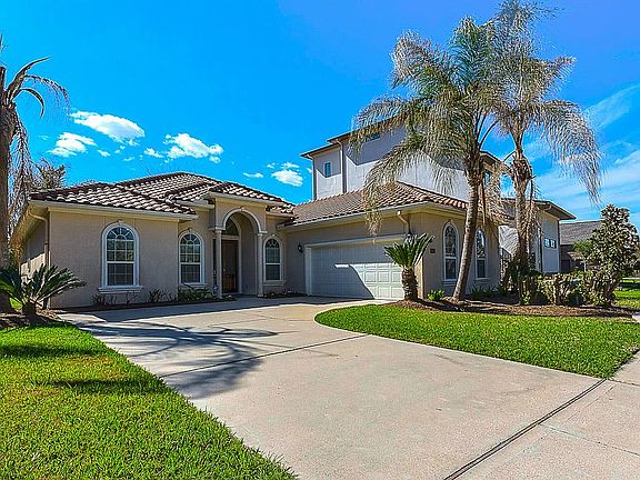 2nd image of 202 Flamingo Island Dr