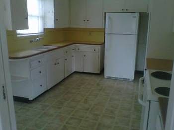 4th image of 760 Eucalyptus Ave APT 2