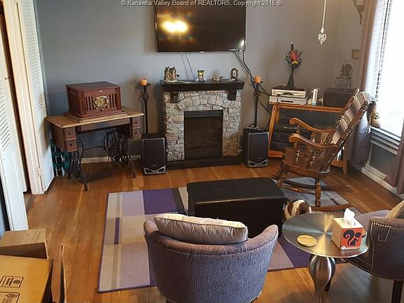 4th image of 4215 Noyes Ave SE