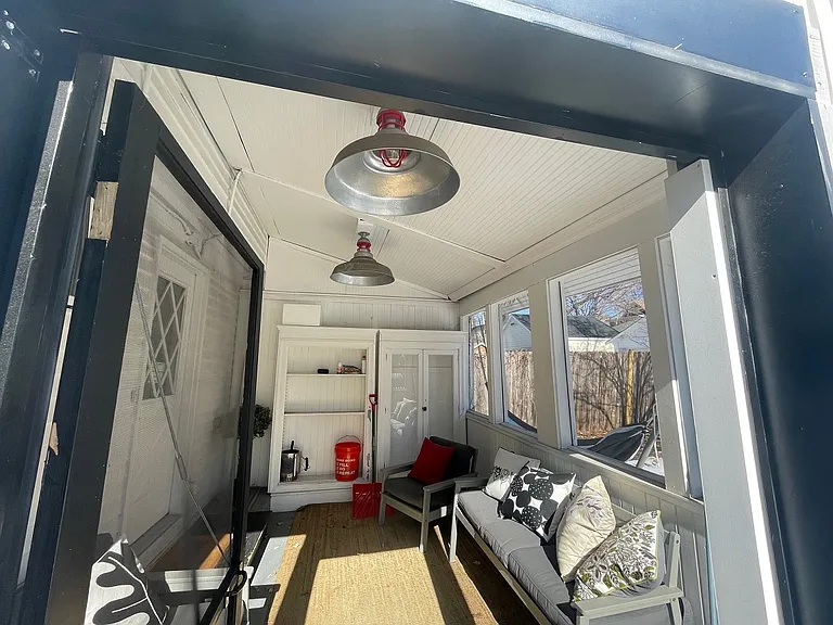 4453 York Ave S — Photo 27