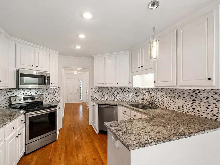 4 Kandes Ct — Photo 10