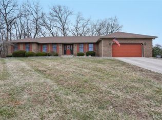 4 Cedar Point, Collinsville, IL 62234