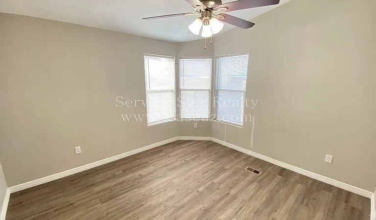 18143 W Morning Vista Ln — Photo 8