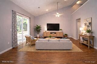 4th image of 4118 Peachtree Avenue