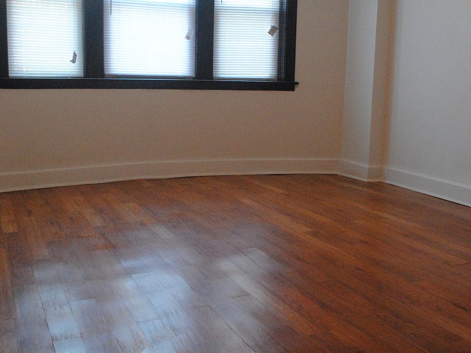 1st image of 5801 W Walton St APT 01G