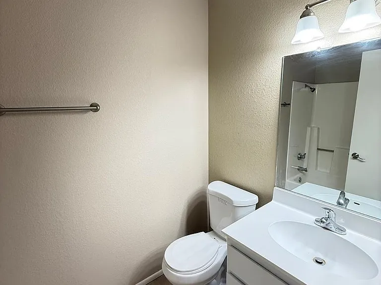 312 W Yukon Dr #2 — Photo 23