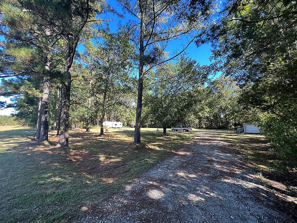 1st image of 120 Edmunds Ln