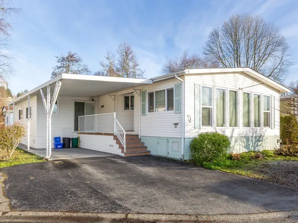 145 King Edwards St #107, Coquitlam, BC V3K 6L9