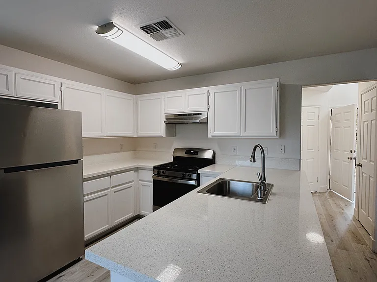 480 Posada Way — Photo 1