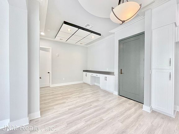 3rd image of 11743 Goshen Ave APT 302