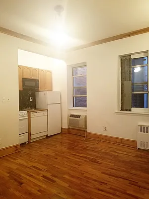 Rented by Keller Williams NYC | media 28