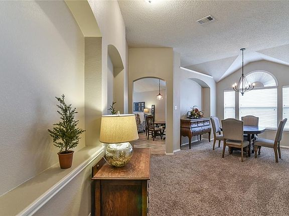 3rd image of 11220 Pleasant Wood Ln