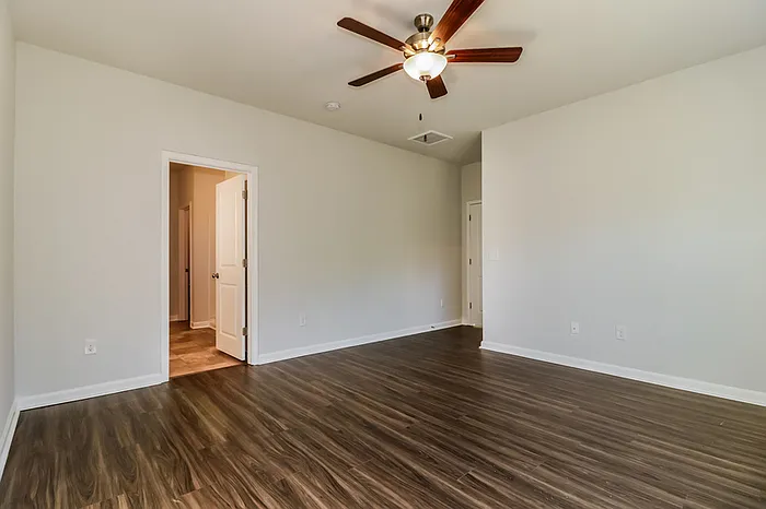 135 Dorian Loop — Photo 7